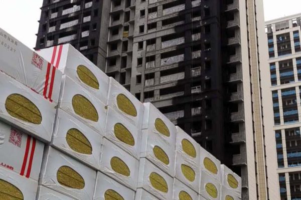 鄭州高新區(qū)天健湖壹號院使用東吳天子外墻巖棉保溫板